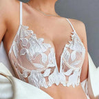 Conjunto Jade – Lingerie Sexy com Renda Bordada e Bojo Push-Up