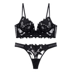 Conjunto Jade – Lingerie Sexy com Renda Bordada e Bojo Push-Up