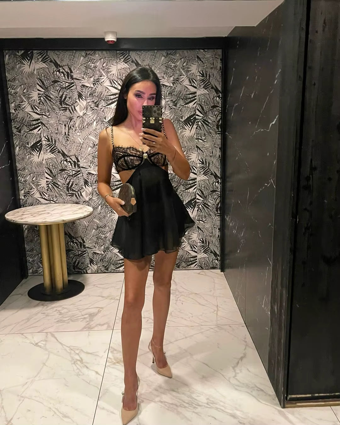 Constella – A peça que traduz mistério e glamour