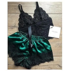 Conjunto Alana – Lingerie 2 Peças em Cetim com Renda Estilo Princesa