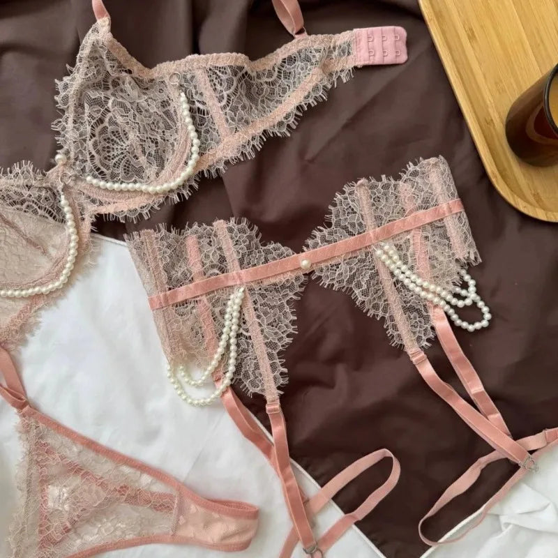 Conjunto Renda Eclipse – Elegância & Sedução