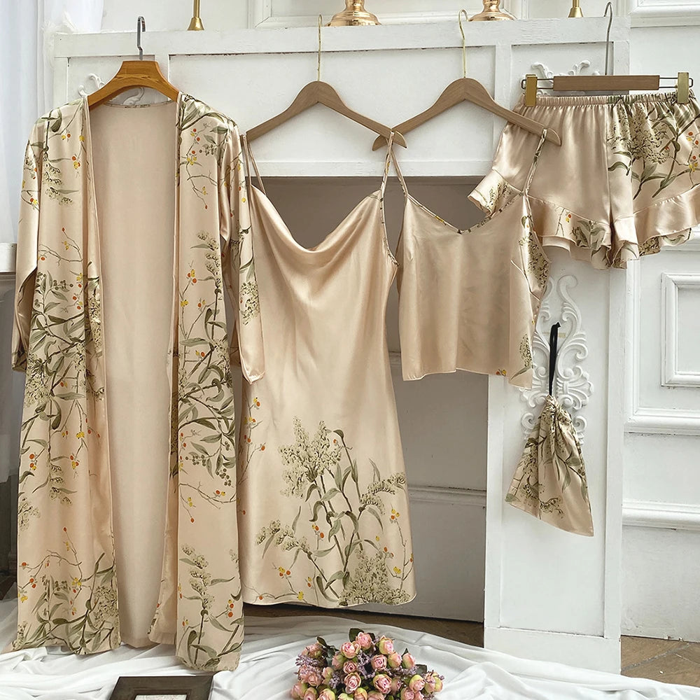 Conjunto Beatriz – 4 Peças em Cetim Floral