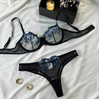Conjunto Luara – Lingerie Bordada em Tule Transparente com Renda Floral