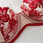 Conjunto de Lingerie Cláudia – Bordado Floral Luxuoso e Transparência Sedutora