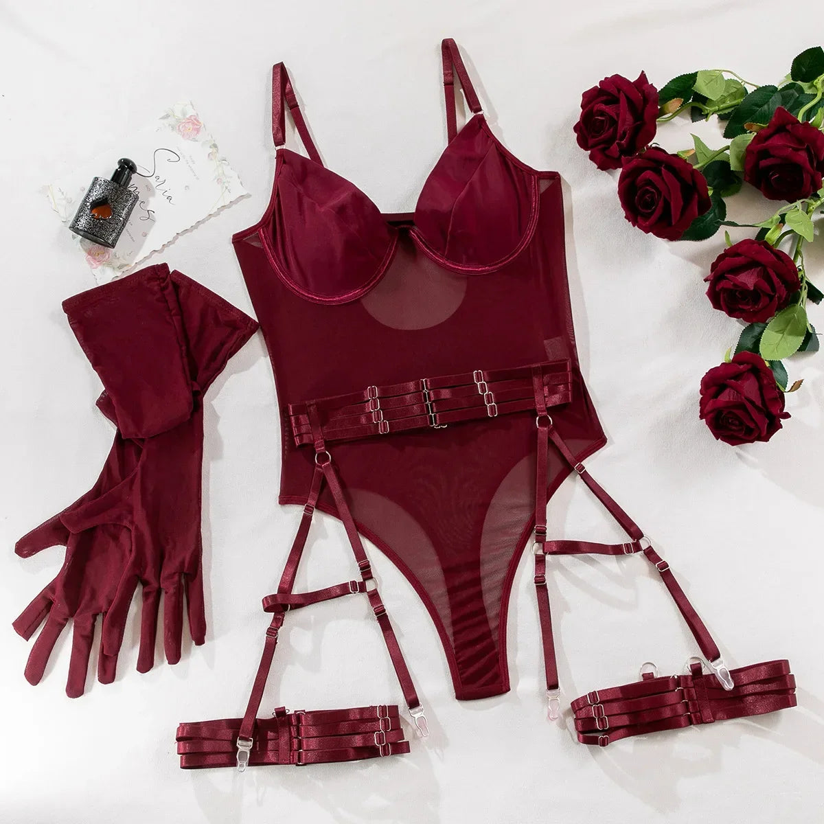 Body Vênus – Lingerie Vinho com Cinta, Luvas e Alça Liga