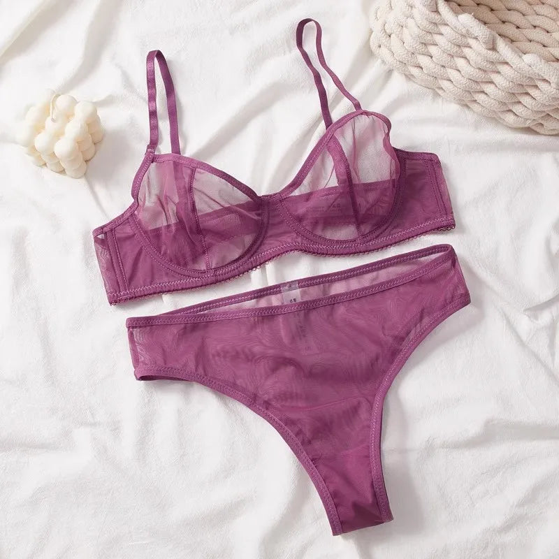 Conjunto de Lingerie Clara – Transparência e Delicadeza em Tule