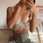 Top Cropped Luiza – Renda Sensual com Alça Fina e Bojo Vintage