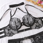 Conjunto Desire – Lingerie Sexy Bordada com Transparência e Detalhes Strappy