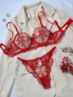 Conjunto Isadora – Lingerie Sexy com Renda Floral e Transparência Elegante
