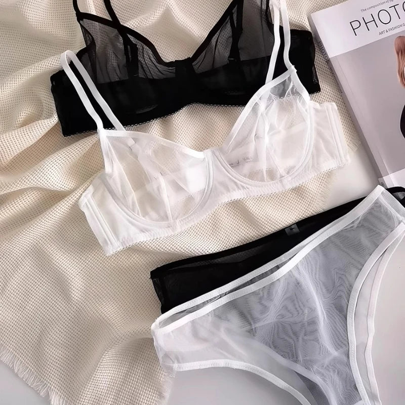 Conjunto de Lingerie Clara – Transparência e Delicadeza em Tule