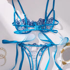 Conjunto Marina – Lingerie Bordada com Transparência e Amarração em Cetim