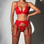 Gaby – Conjunto Erótico Feminino com Tule Sexy e Detalhes em Corrente