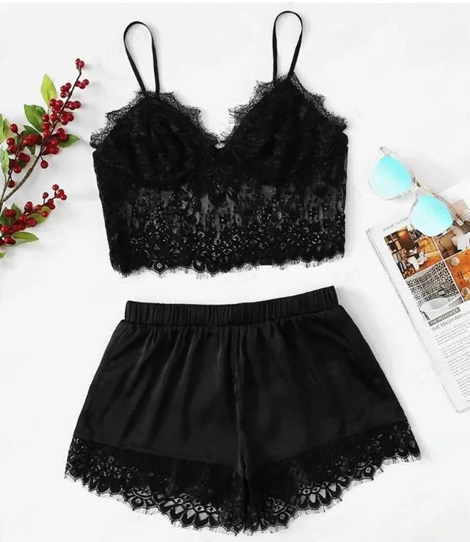Conjunto Alana – Lingerie 2 Peças em Cetim com Renda Estilo Princesa