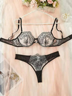 Conjunto Verena – Lingerie 2 Peças em Renda Verde com Transparência e Bojo Leve