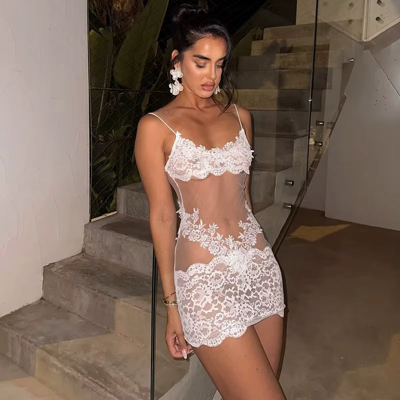 Camisola Romance – Elegância e Sedução em Renda