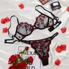 Conjunto Rosé Bloom – Lingerie Bordada Transparente com Toque Romântico
